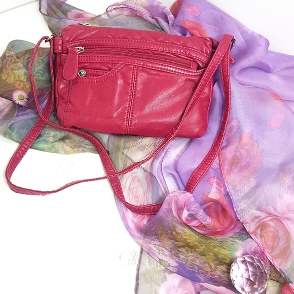 Fiorelli💗Raspberry Crossbody/Shoulder Bag|Multi Front Pockets|Adjustable Strap - Picture 2 of 10